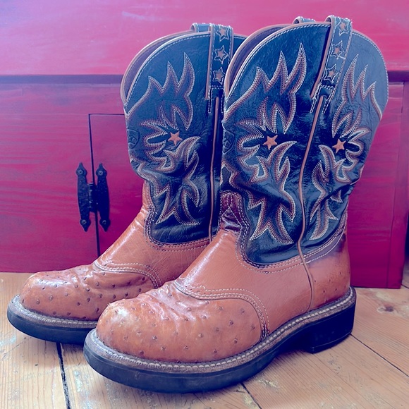 Ariat Shoes - Ariat Pro Baby Ostrich leather cowboy boots. Women’s size 7 cognac green